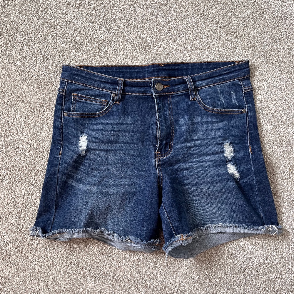Grace and lace shorts
